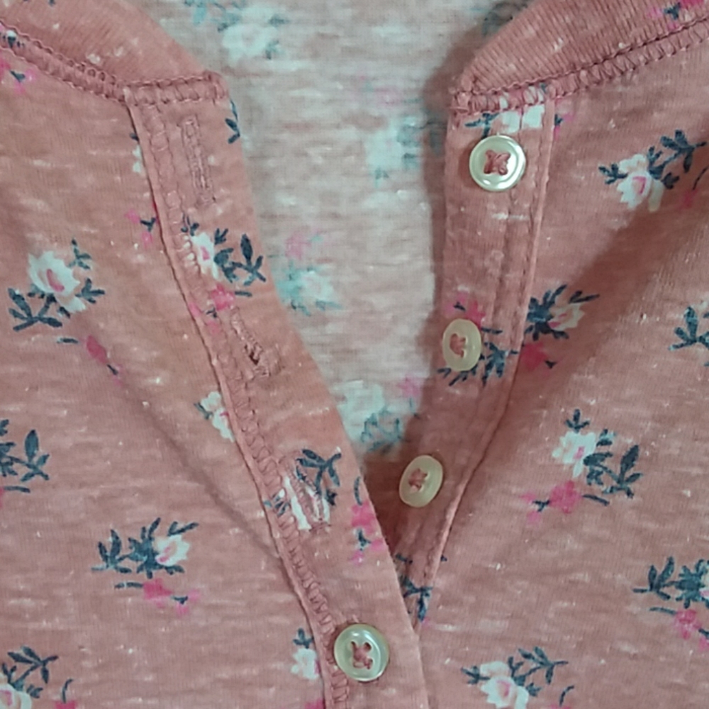 Aeropostale shirt XS